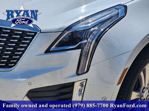 Used 2023 Cadillac XT5 Premium Luxury w/ Technology Package FWD image 6