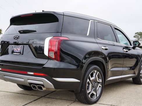 Used 2024 Hyundai Palisade Limited image 4