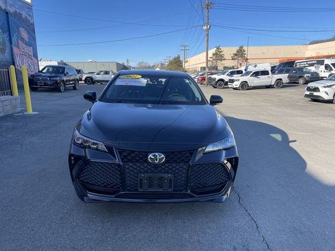 Used 2021 Toyota Avalon XSE image 5