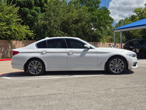 Used 2019 BMW 540i w/ Convenience Package RWD image 2