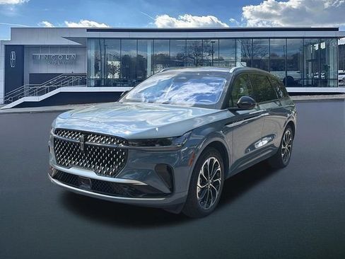 New 2026 Lincoln Nautilus Reserve AWD/4WD image 3