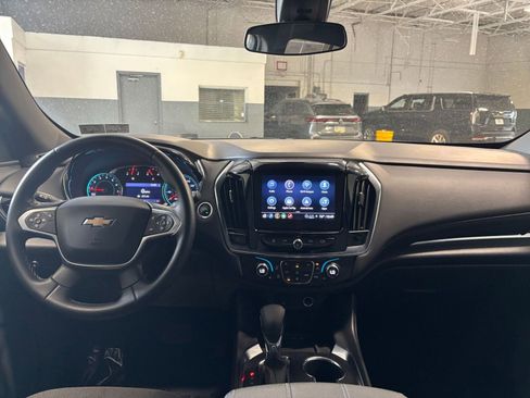 Used 2023 Chevrolet Traverse LT AWD/4WD image 36