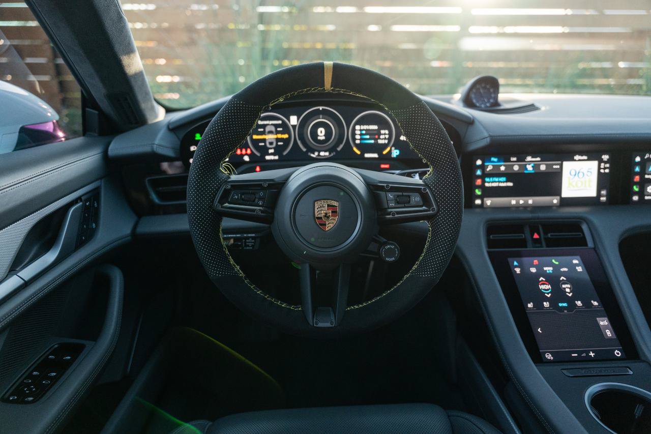Used 2022 Porsche Taycan Turbo S AWD/4WD image 56