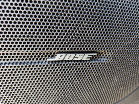 Used 2013 GMC Acadia SLT image 15