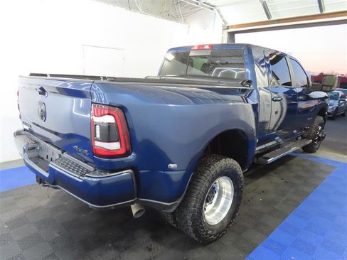 Used 2024 RAM 3500 Laramie w/ Night Edition image 12