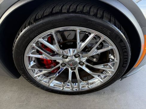 Used 2016 Chevrolet Corvette Z06 Coupe w/ 3LZ w/ 3LZ Preferred Equipment Group RWD image 41