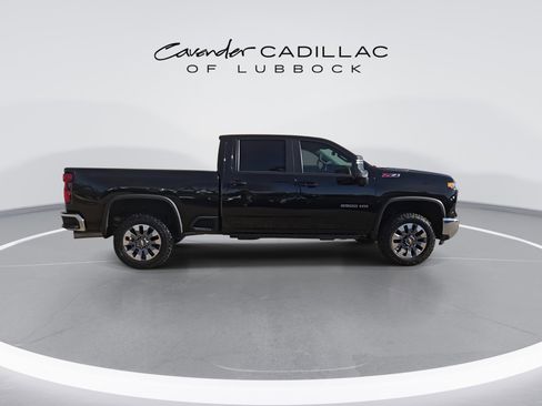 Used 2024 Chevrolet Silverado 2500 LT image 9