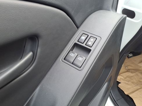 New 2026 Nissan Frontier S image 8