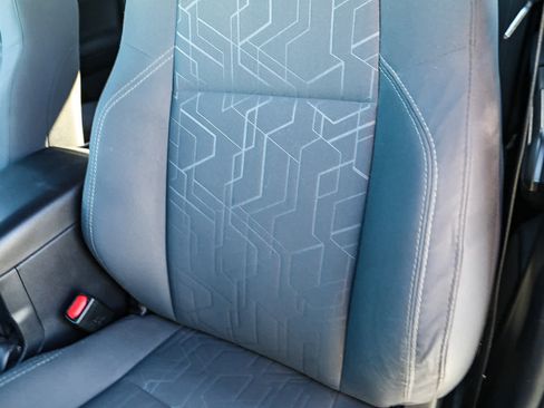 Used 2018 Toyota Tacoma TRD Sport image 24