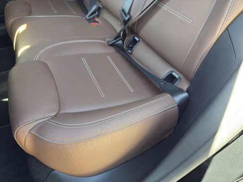 Used 2022 Mercedes-Benz GLA 250 4MATIC image 33