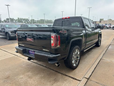 Used 2017 GMC Sierra 1500 Denali w/ Denali Ultimate Package AWD/4WD image 5