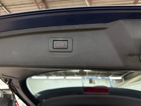 Used 2019 Subaru Outback 2.5i Limited AWD/4WD image 44