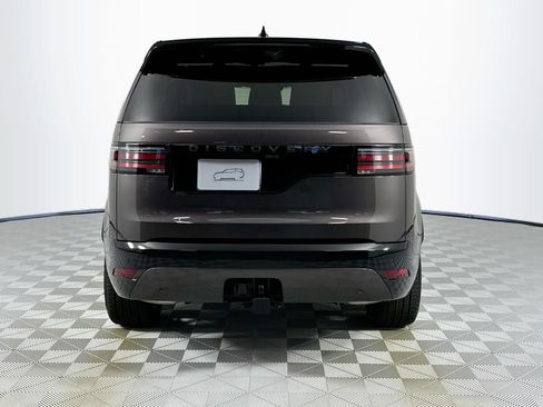 Used 2025 Land Rover Discovery Dynamic SE AWD/4WD image 6