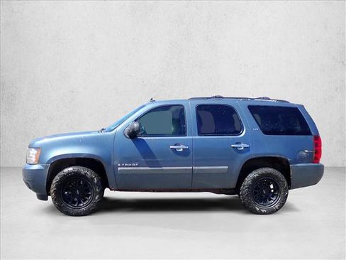 Used 2009 Chevrolet Tahoe LTZ AWD/4WD image 12