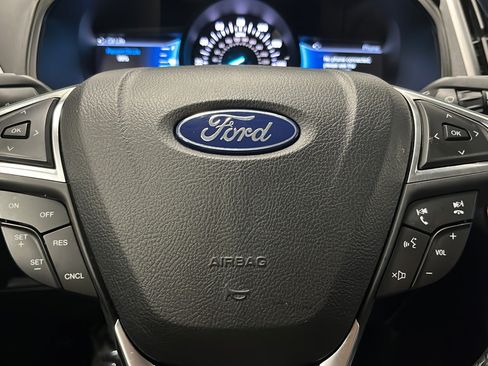 Used 2023 Ford Edge SEL w/ Convenience Package AWD/4WD image 16