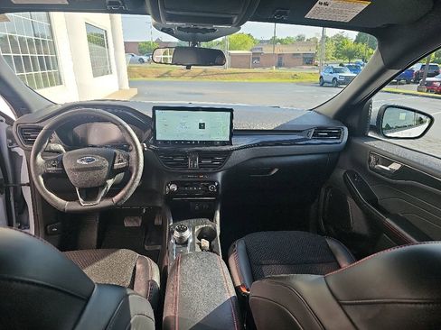 Used 2025 Ford Escape ST-Line Select w/ Tech Pack #1 AWD/4WD image 12