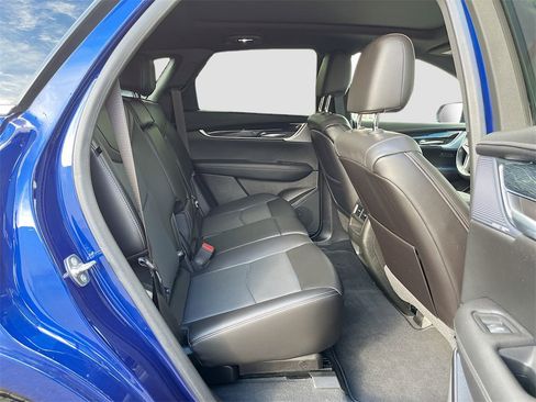 Used 2024 Cadillac XT5 Premium Luxury w/ Technology Package image 30