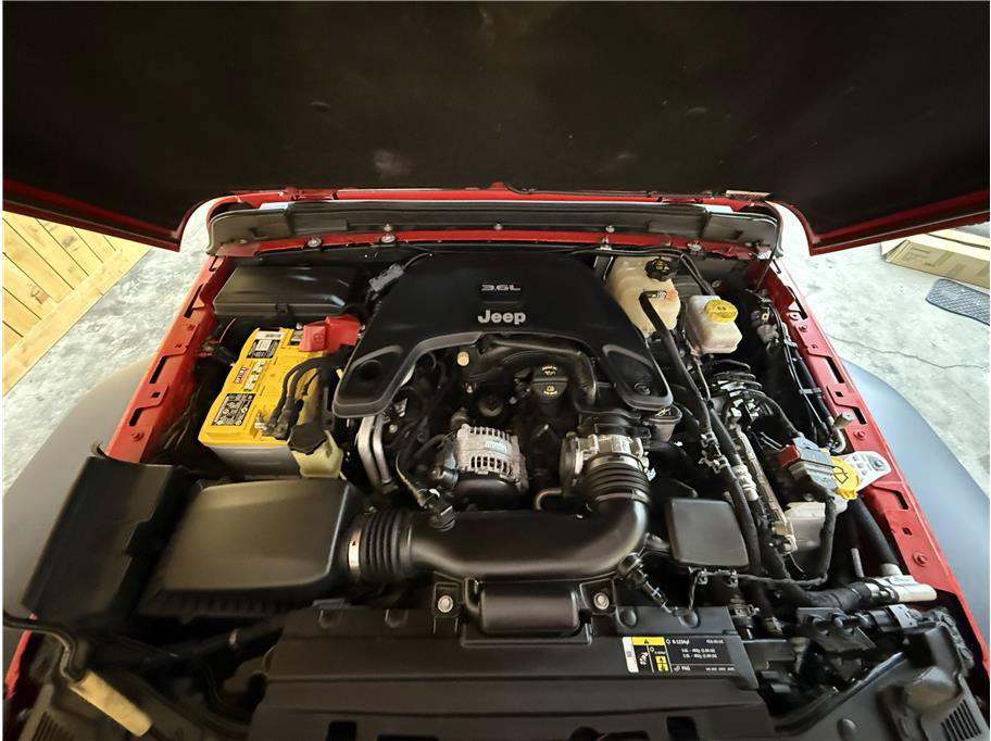 Used 2018 Jeep Wrangler Unlimited Sport S AWD/4WD image 25