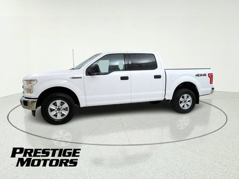 Used 2017 Ford F150 XLT AWD/4WD image 3