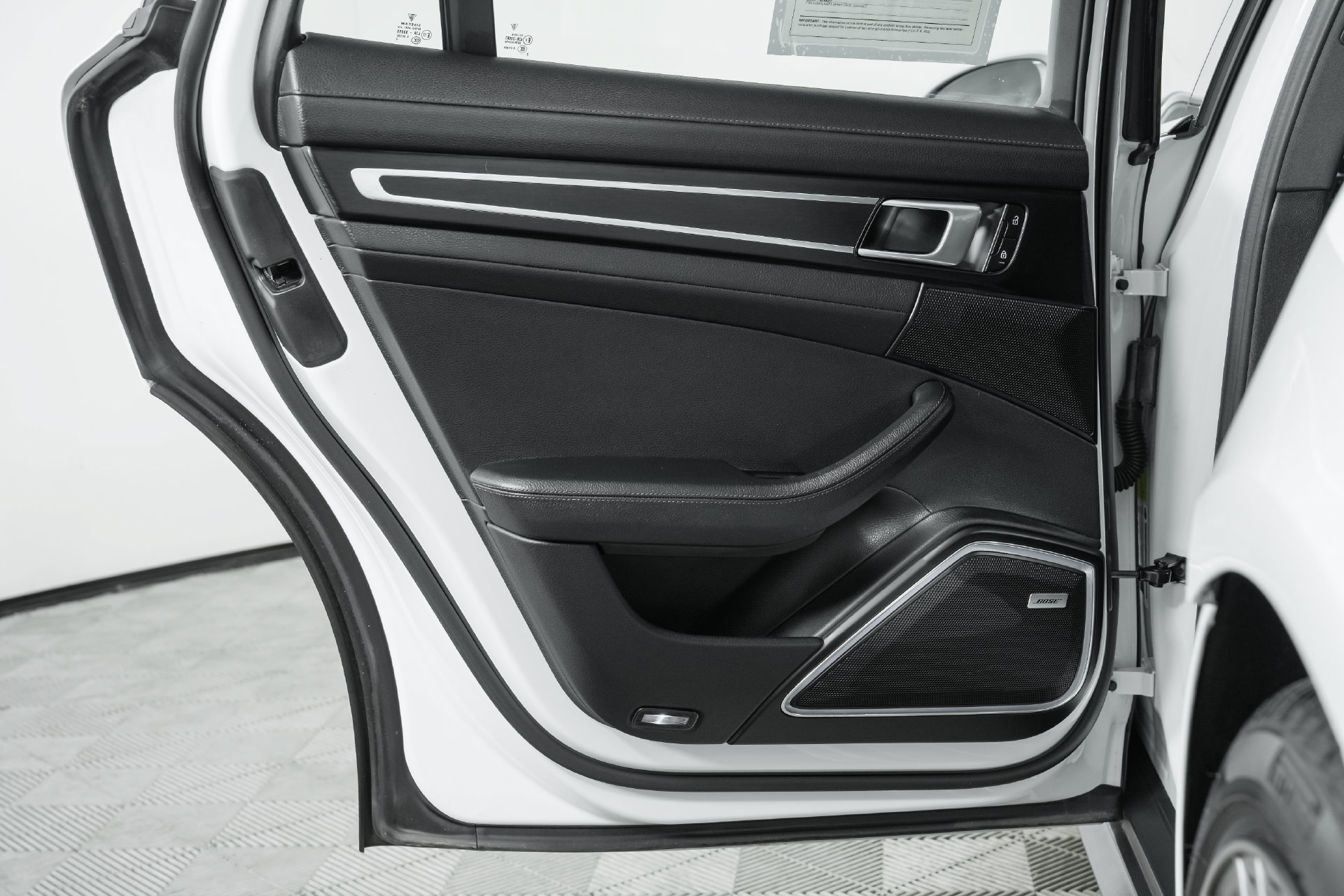 Used 2023 Porsche Panamera Platinum Edition RWD image 85