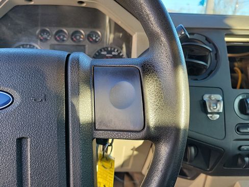 Used 2009 Ford F450 XL image 24