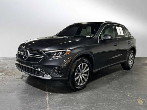 Certified 2025 Mercedes-Benz GLC 300 GLC 300 image 7