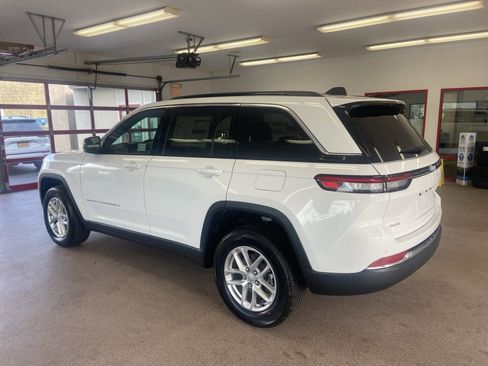 New 2026 Jeep Grand Cherokee Laredo X AWD/4WD image 8