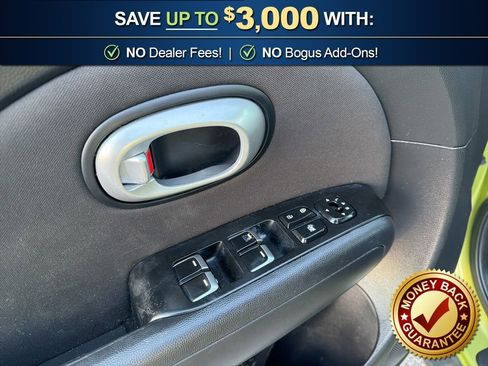 Used 2019 Kia Soul image 16