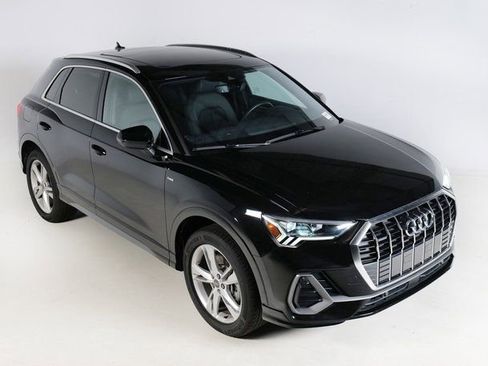 Certified 2024 Audi Q3 2.0T Premium Plus w/ Premium Plus Package image 4