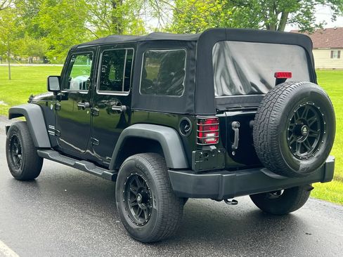 Used 2014 Jeep Wrangler Unlimited Sport w/ Quick Order Package 24S AWD/4WD image 7