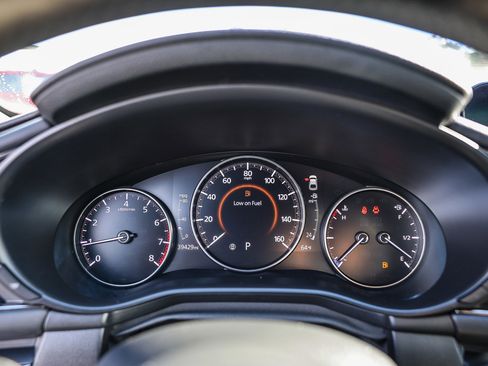 Used 2019 MAZDA MAZDA3 Hatchback w/ Preferred Package image 13