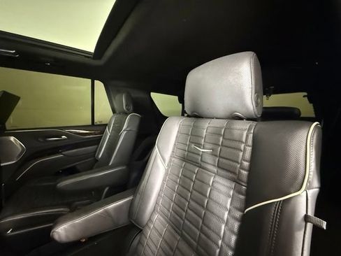 Used 2021 Cadillac Escalade Sport Platinum w/ Heavy-Duty Trailer Package AWD/4WD image 21