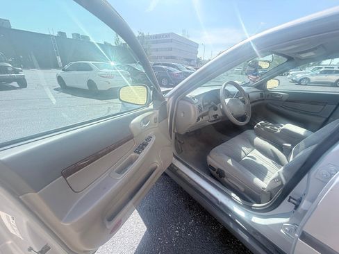 Used 2004 Chevrolet Impala w/ Preferred Equipment Group image 9