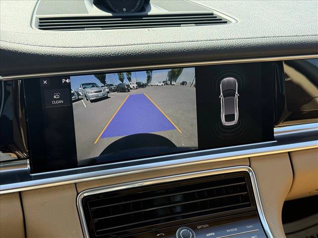 Used 2019 Porsche Panamera image 14