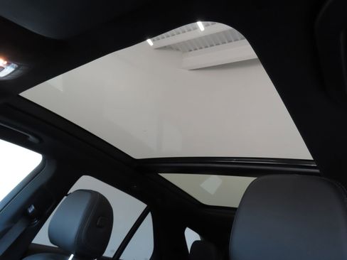 Used 2025 Mercedes-Benz GLE 350 4MATIC image 25