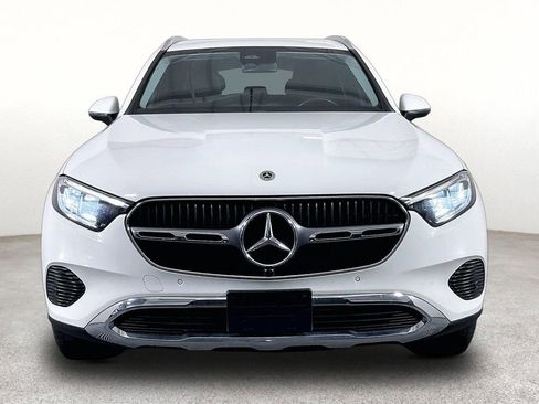 Used 2024 Mercedes-Benz GLC 300 image 4