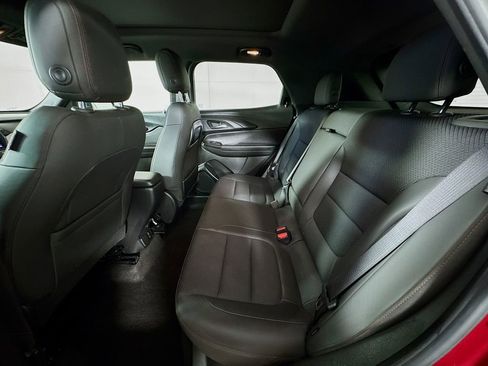 Used 2021 Chevrolet TrailBlazer RS w/ Sun and Liftgate Package image 28