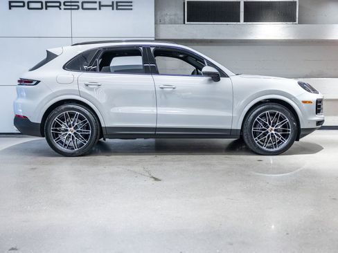 New 2026 Porsche Cayenne image 18