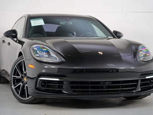 Used 2018 Porsche Panamera 4S w/ Premium Package Plus AWD/4WD image 4