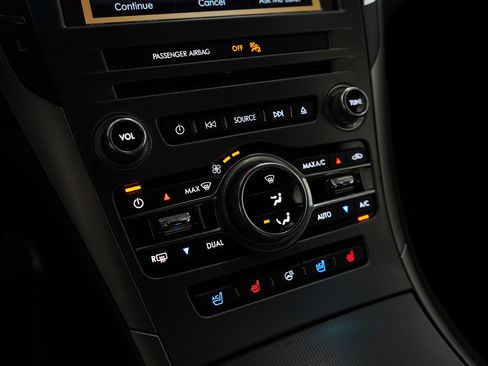 Used 2019 Lincoln MKZ Reserve image 22