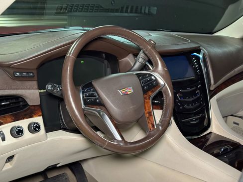 Used 2015 Cadillac Escalade ESV Premium image 52