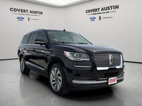 Used 2022 Lincoln Navigator Reserve image 7