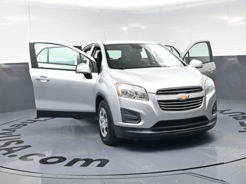 Used 2016 Chevrolet Trax LS image 22