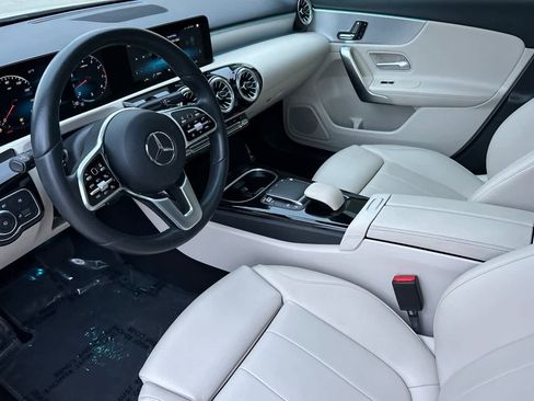 Used 2022 Mercedes-Benz A 220 A 220 image 9