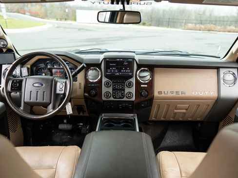 Used 2013 Ford F350 Lariat w/ Chrome Pkg image 17