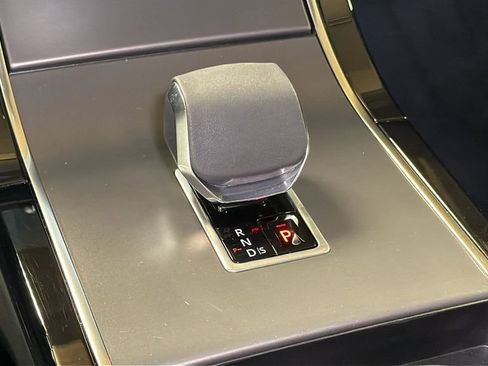 Used 2024 Land Rover Range Rover Evoque Dynamic SE image 23