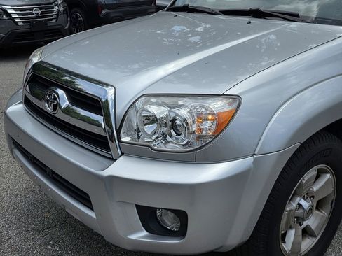 Used 2008 Toyota 4Runner SR5 RWD image 6
