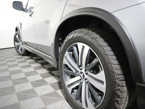 Used 2020 Mitsubishi Outlander Sport SE image 9