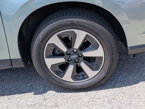 Used 2018 Subaru Forester 2.5i Premium AWD/4WD image 11