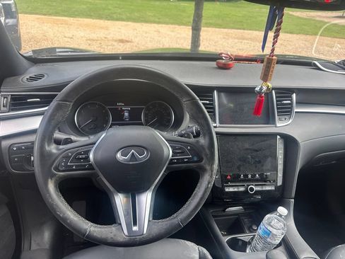 Used 2021 INFINITI QX50 Luxe w/ Appearance Package AWD/4WD image 6